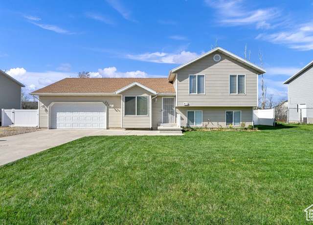 Property at 221 E Brookmeadow Dr, Harrisville, UT 84404, 3 beds, 2 baths