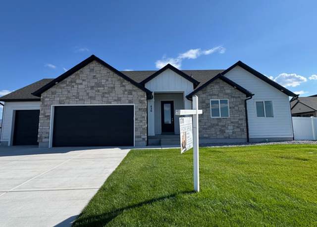 Property at 426 E Redwood Ln #119, Grantsville, UT 84029, 3 beds, 2 baths