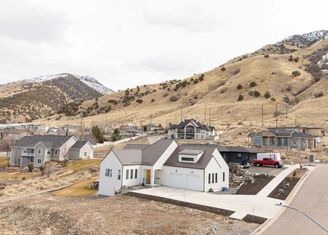 Property at 1959 E Deer Crest Cir N, Logan, UT 84341, 5 beds, 4.5 baths
