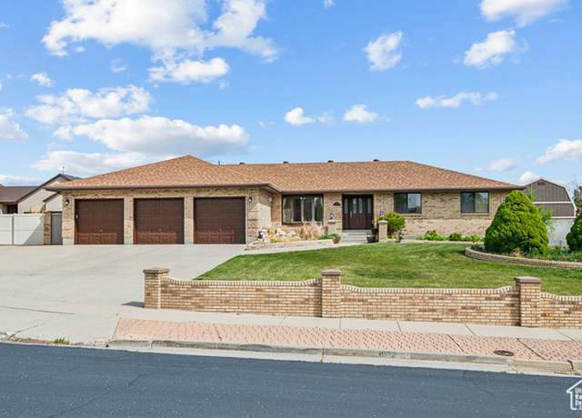 Property at 3902 W Angus Dr, South Jordan, UT 84009, 5 beds, 3.5 baths