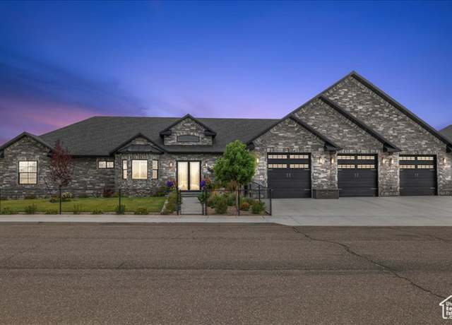 Property at 310 Ottley Ln, Evanston, WY 82930, 3 beds, 4 baths