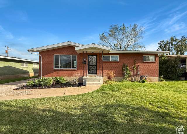 Property at 324 Marilyn Dr, Clearfield, UT 84015, 5 beds, 2 baths
