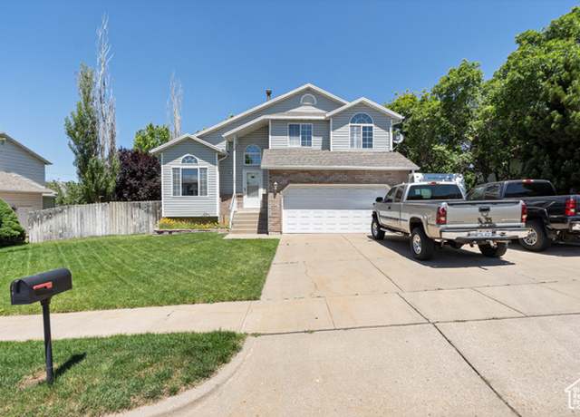 Property at 1767 E 2825 N, Layton, UT 84040, 4 beds, 3 baths