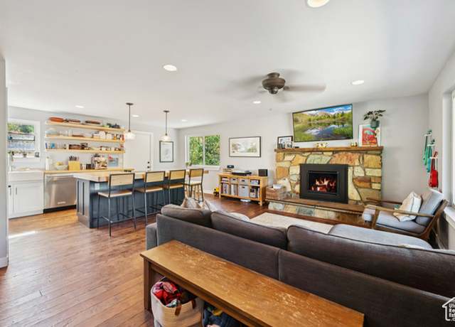Property at 130 Parkview Dr, Park City, UT 84098, 3 beds, 1.5 baths
