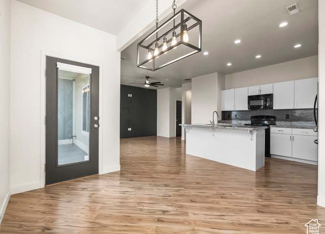 Property at 5446 W Rushmore Park Ln S, Herriman, UT 84096, 3 beds, 2.5 baths