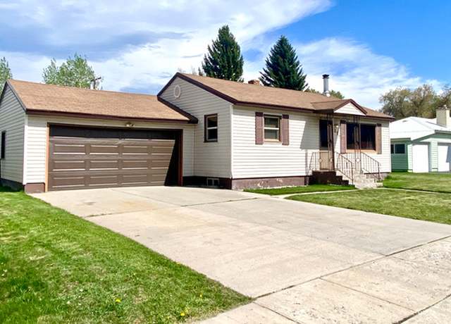 Property at 271 S Court St W, Soda Springs, ID 83276, 3 beds, 1.5 baths