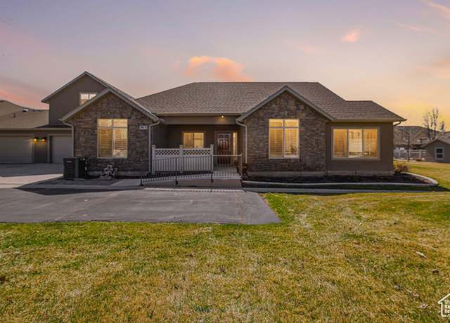 Property at 1886 S 830 W Unit D, Syracuse, UT 84075, 3 beds, 3 baths
