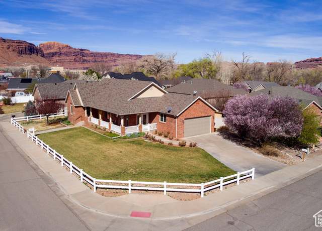 Property at 494 E Kachina Way, Moab, UT 84532, 5 beds, 3 baths