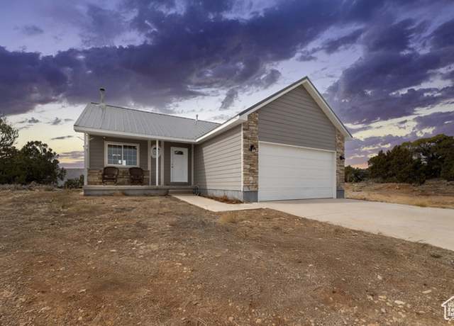 Property at 46501 W Bandanna Dr, Fruitland, UT 84027, 2 beds, 2 baths