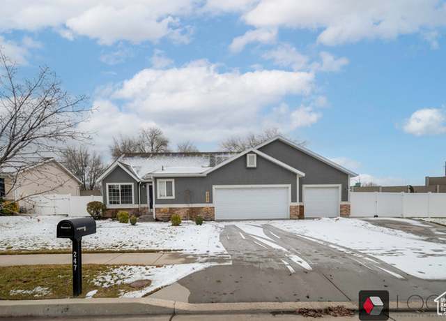 Property at 247 W Clay Dr, Murray, UT 84107, 3 beds, 2 baths