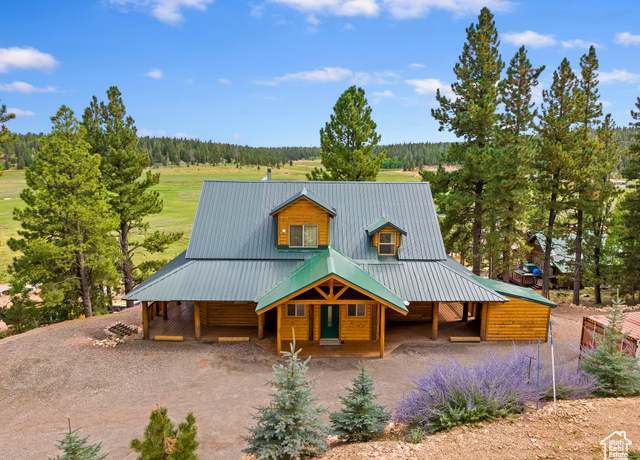 Property at 910 E Appaloosa Dr #56, Duck Creek Village, UT 84762, 4 beds, 3.5 baths