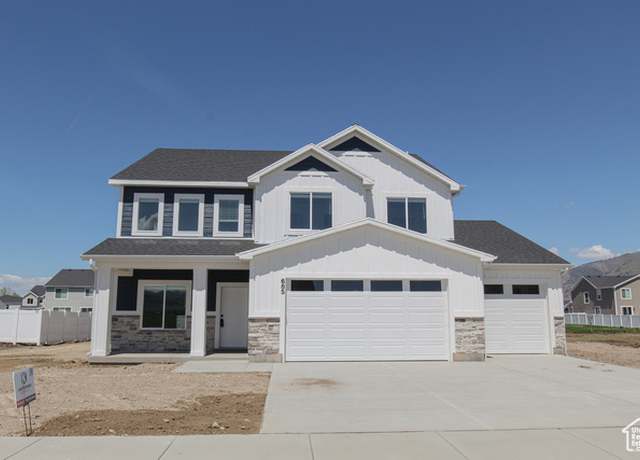Property at 685 E 1250 S, Hyrum, UT 84319, 4 beds, 2.5 baths