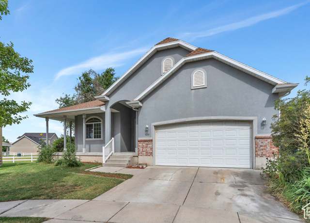 Property at 1430 S Heather Ln, Syracuse, UT 84075, 4 beds, 3 baths