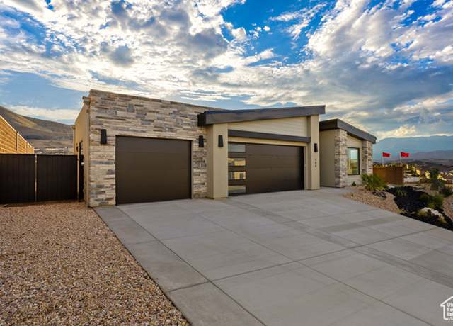 Property at 580 S 1800 W #16, Hurricane, UT 84737, 4 beds, 2.5 baths