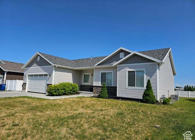 Property at 1215 E 330 S, Hyrum, UT 84319, 5 beds, 3 baths