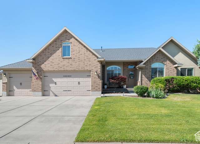 Property at 3535 W Overlook Dr, Layton, UT 84041, 3 beds, 2 baths