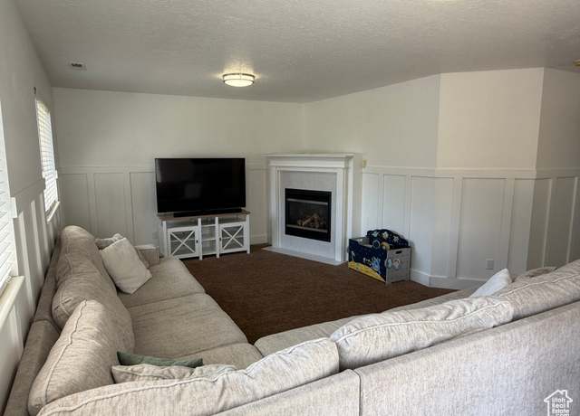 Property at 1539 W 200 S, Lehi, UT 84043, 5 beds, 2.5 baths
