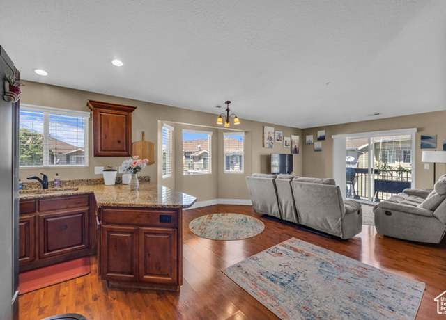 Property at 8248 S Resaca Dr Unit J9, Sandy, UT 84070, 3 beds, 2 baths