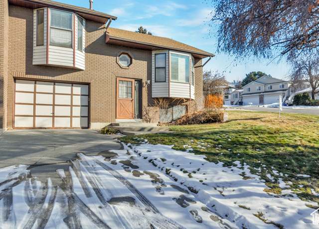 Property at 6911 S Promenade Dr, Cottonwood Heights, UT 84121, 3 beds, 2 baths