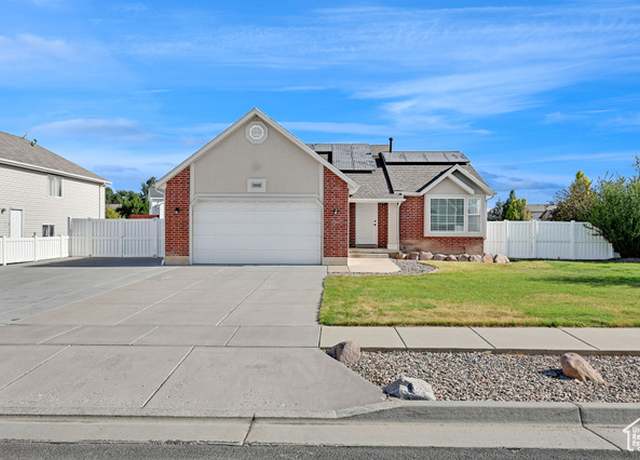Property at 3958 W 1085 S, Syracuse, UT 84075, 3 beds, 2 baths