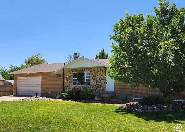 Property at 448 E 500 N, Roosevelt, UT 84066, 6 beds, 2.5 baths