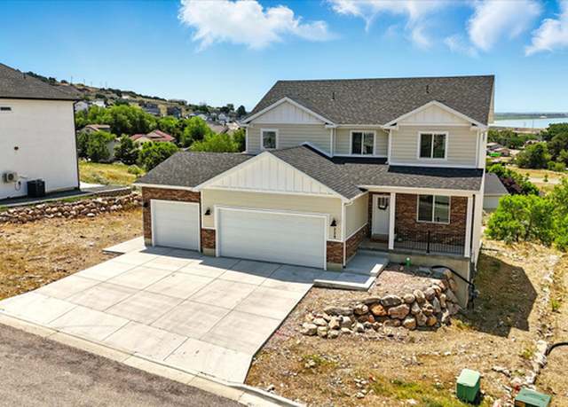 Property at 228 E 600 S, Willard, UT 84340, 4 beds, 2.5 baths