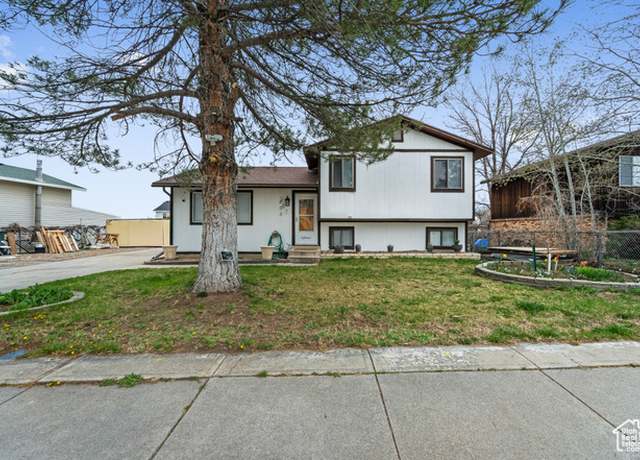 Property at 603 Valley Dr, Tooele, UT 84074, 5 beds, 2 baths