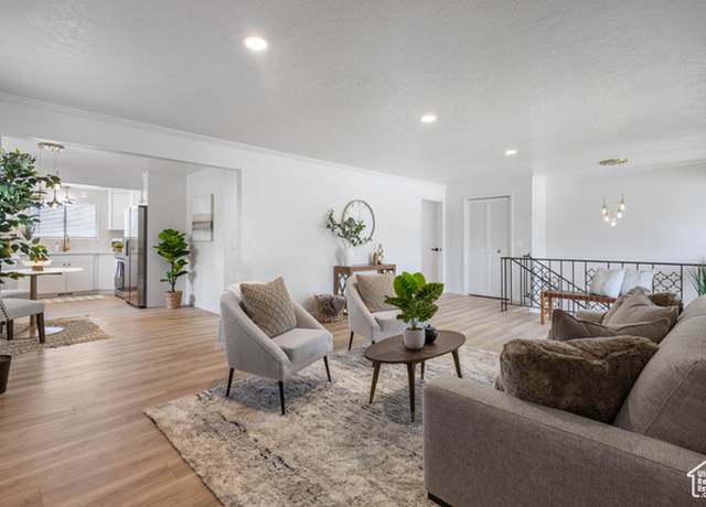 Property at 4487 S Arcadia Ln, Holladay, UT 84124, 3 beds, 2 baths