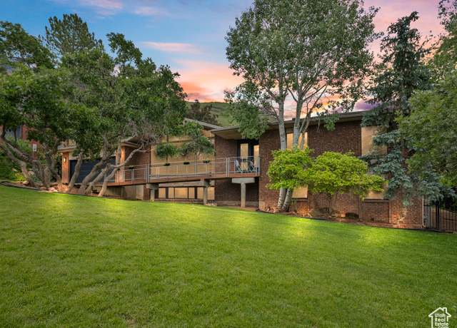 Property at 2842 E Oakbrook Cir, Salt Lake City, UT 84108, 5 beds, 4.5 baths
