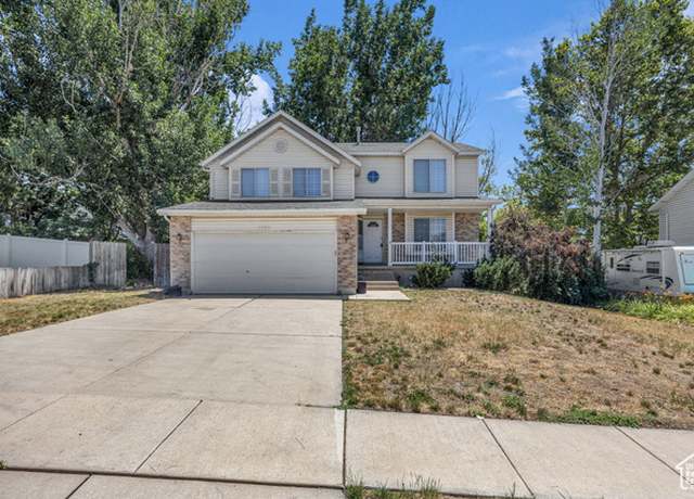 Property at 1092 N 250 E, Layton, UT 84041, 6 beds, 3.5 baths