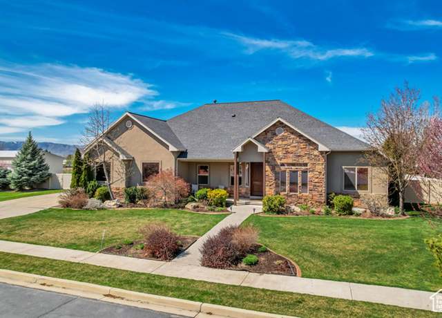 Property at 9651 N Eagleview Cir, Highland, UT 84003, 5 beds, 3.5 baths