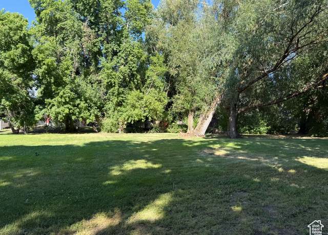 Property at 48 S Flint St, Kaysville, UT 84037, 3 beds, 2.5 baths
