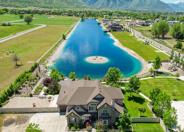 Property at 340 E Maple St, Mapleton, UT 84664, 7 beds, 5.5 baths