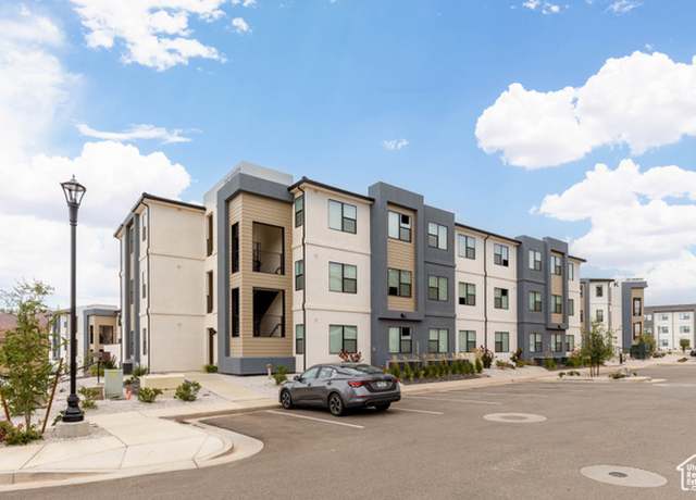 Property at 207 N Cliff Side Dr Unit J300, Hurricane, UT 84737, 3 baths