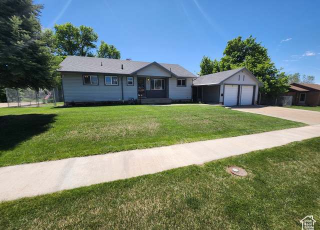 Property at 628 E 150 S, Kaysville, UT 84037, 5 beds, 2 baths