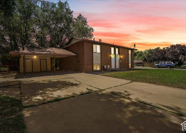 Property at 218 E Julie Anna Dr, Sandy, UT 84070, 6 beds, 4 baths