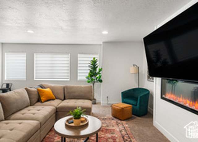 Property at 537 N Blue St, Garden City, UT 84028, 3 beds, 3 baths