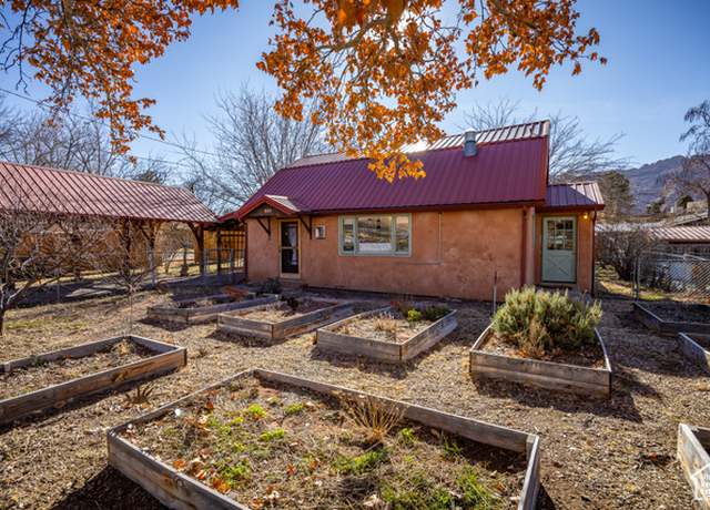 Property at 232 E 100 S, Moab, UT 84532, 2 beds, 1 bath