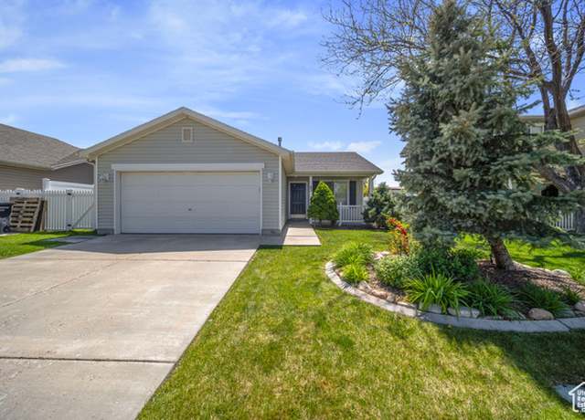 Property at 82 Shamrock Ln, Stansbury Park, UT 84074, 3 beds, 2 baths