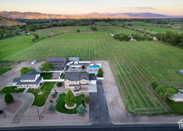 Property at 2120 N 2500 W, Vernal, UT 84078, 4 beds, 3.5 baths