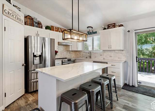 Property at 2681 S 200 E, Clearfield, UT 84015, 4 beds, 3 baths