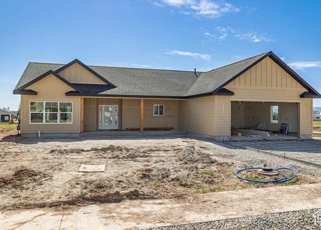 Property at 560 Eagle Dr, Preston, ID 83263, 3 beds, 2 baths