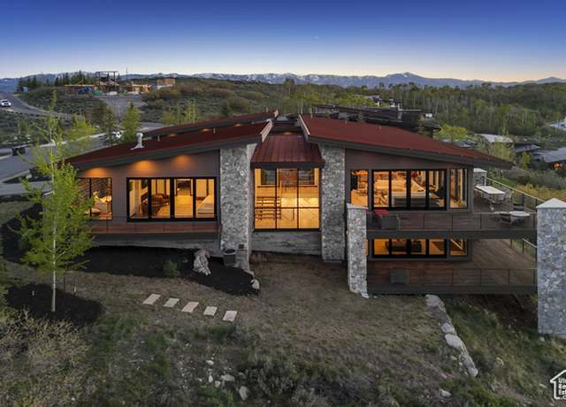 Property at 3733 Aspen Pt, Park City, UT 84098, 4 beds, 5 baths