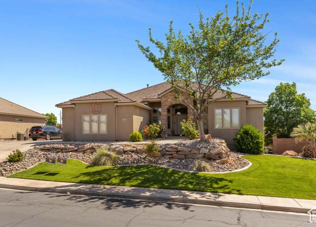 Property at 2515 S 2310 East Cir E, St. George, UT 84790, 6 beds, 4.5 baths