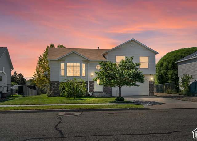 Property at 6053 S 2225 W, Roy, UT 84067, 5 beds, 3 baths