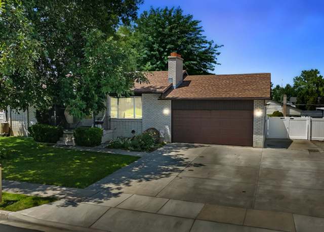 Property at 1704 S Sorrento Dr, Woods Cross, UT 84087, 4 beds, 3 baths