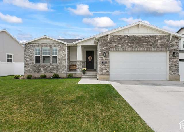 Property at 3893 W Holbrook Way, Lehi, UT 84043, 3 beds, 2.5 baths