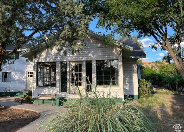 Property at 102 N 300 E, Moab, UT 84532, 5 beds, 3 baths
