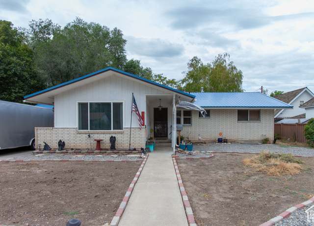 Property at 375 N 100 E, Springville, UT 84663, 6 beds, 3 baths
