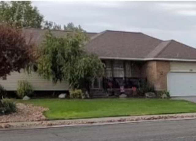 Property at 1381 W Quail Covey Cir W, Riverton, UT 84065, 4 beds, 3 baths